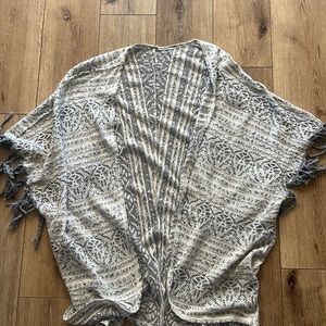 Free People shawl size XS/S
